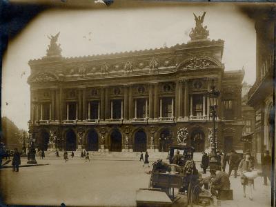 ATGET Eugène - PARIS -  L'Opéra Garnier et petits métiers 