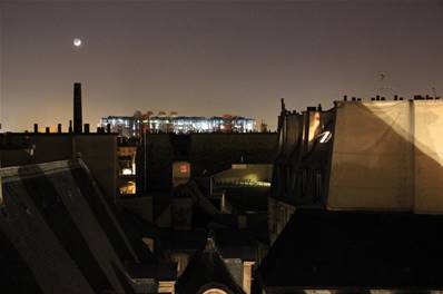 L’hôtel d’Albret et l’hôtel Barbes, au fond le centre Beaubourg